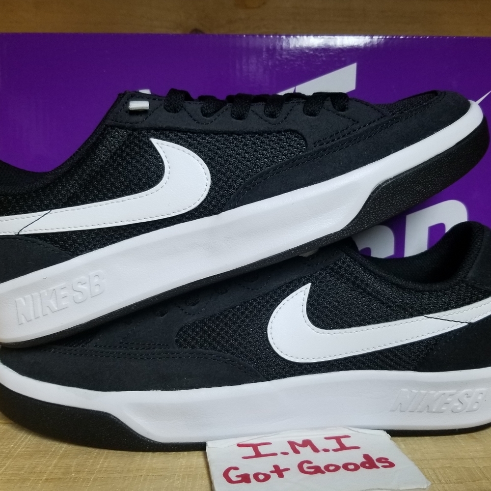 Nike SB Adversary Size: 8 Men